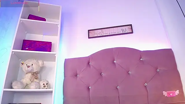 Snapshot of M_Janne chatting on November 27, 2025, 2:39 pm M Janne online show from November 27, 2025, 2:39 pm