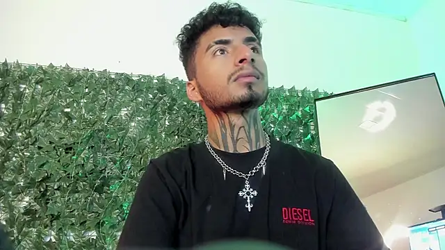 JuanCamiilo 66 online show from January 15, 2026, 2:48 am