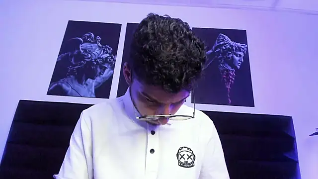 Snapshot of JuanCamiilo_66 chatting on October 10, 2025, 2:56 am JuanCamiilo 66 online show from October 10, 2025, 2:56 am