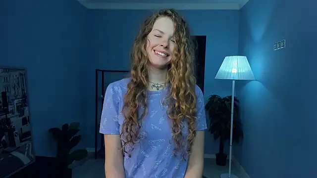 RayaNenlia online show from February 20, 2026, 5:04 am