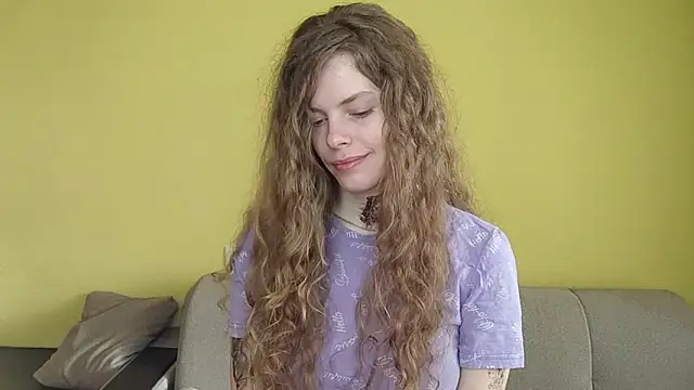 RayaNenlia online show from March 15, 2026, 5:25 am