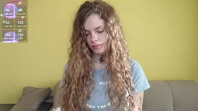 RayaNenlia online show from March 17, 2026, 5:10 am