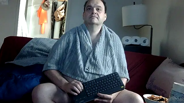 Snapshot of caressonnous chatting on November 11, 2025, 1:39 pm caressonnous online show from November 11, 2025, 1:39 pm