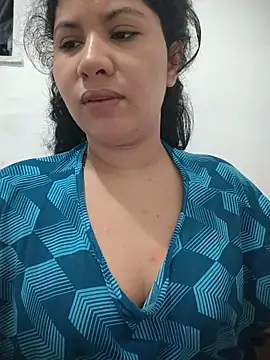 Yara0k online show from July 31, 2026, 7:30 am
