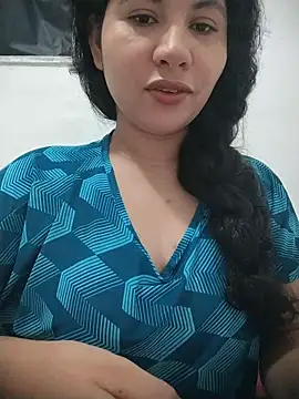 Yara0k online show from August 7, 2026, 7:25 am