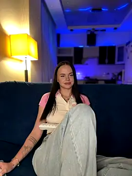 DinaTasty online show from November 7, 2025, 6:23 pm