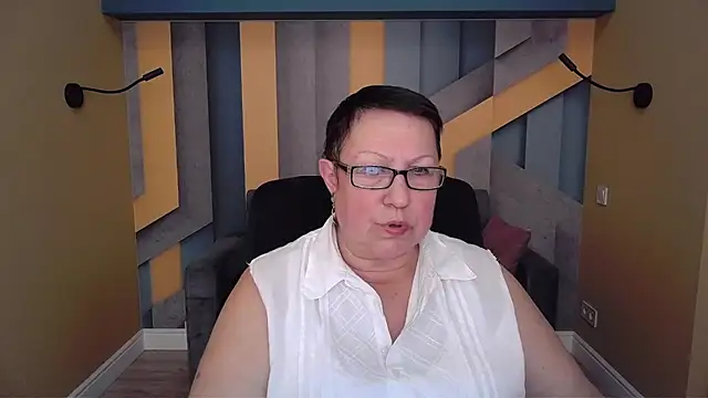 BarbaraTurners online show from November 19, 2025, 7:25 pm