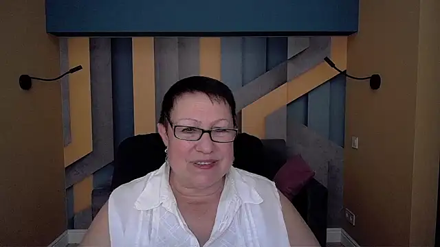 BarbaraTurners online show from November 17, 2025, 7:29 pm