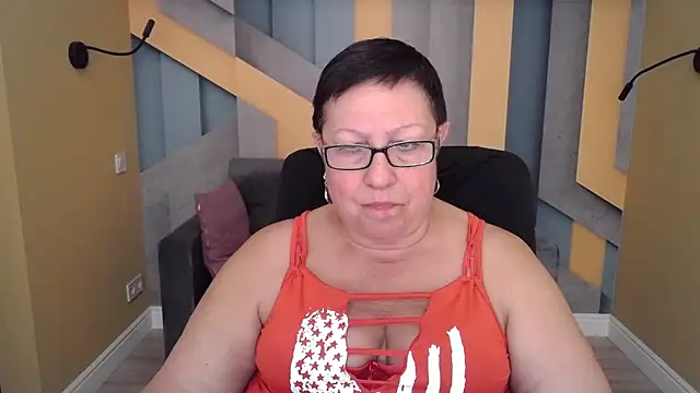 BarbaraTurners online show from October 6, 2025, 6:52 pm