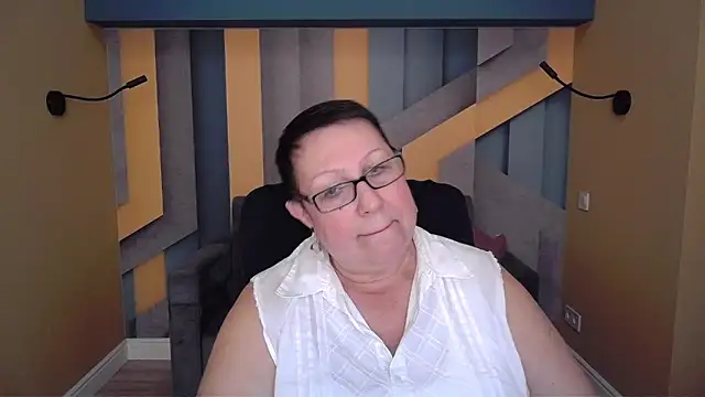 BarbaraTurners online show from November 21, 2025, 7:35 pm