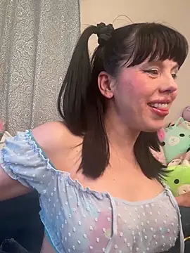 Snapshot of amberchasexxx chatting on January 10, 2025, 9:13 am amberchasexxx online show from January 10, 2025, 9:13 am