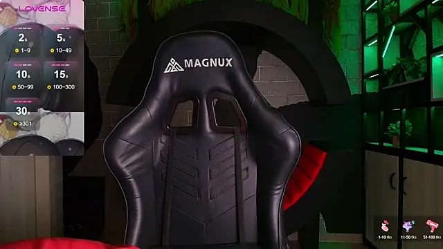 Snapshot of LindseyFerrer chatting on December 11, 2024, 11:08 am LindseyFerrer online show from December 11, 2024, 11:08 am