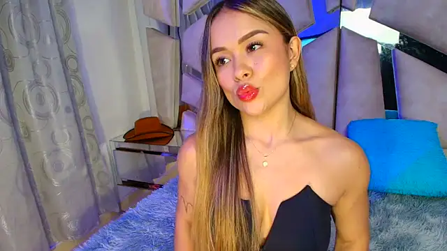 Snapshot of Natalyefoster chatting on June 6, 2026, 6:13 pm Natalyefoster online show from June 6, 2026, 6:13 pm