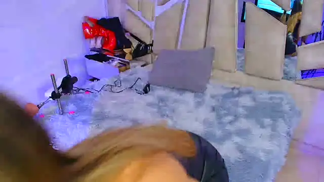 Natalyefoster online show from February 26, 2026, 5:24 pm