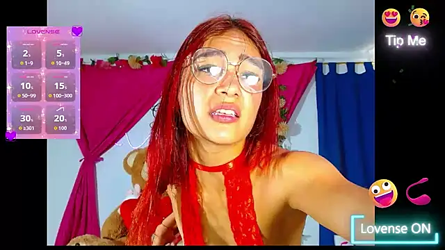 natashakissess online show from April 17, 2026, 4:21 pm
