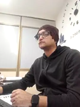 Snapshot of ClarkGiven chatting on November 25, 2025, 10:10 pm ClarkGiven online show from November 25, 2025, 10:10 pm