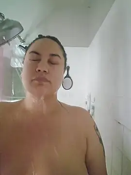 Snapshot of honeeyyy_pot chatting on November 9, 2025, 8:51 am honeeyyy pot online show from November 9, 2025, 8:51 am