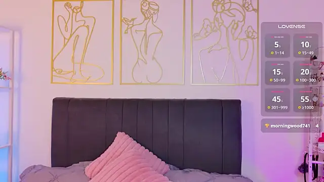 Snapshot of summer_holiday chatting on October 10, 2025, 6:25 am summer holiday online show from October 10, 2025, 6:25 am