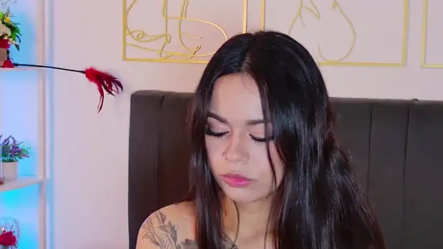 Snapshot of summer_holiday chatting on November 29, 2025, 8:14 am summer holiday online show from November 29, 2025, 8:14 am