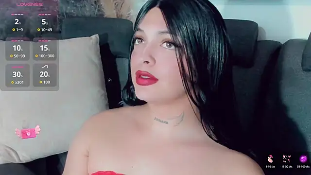 Emmaa Saenz  online show from July 15, 2026, 8:16 pm