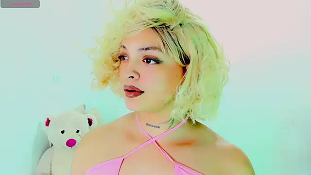 Snapshot of Emmaa_Saenz_ chatting on February 28, 2026, 10:31 pm Emmaa Saenz online show from February 28, 2026, 10:31 pm