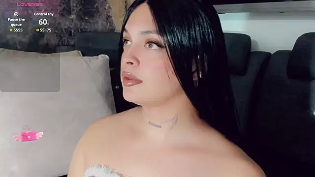 Snapshot of Emmaa_Saenz_ chatting on June 20, 2026, 11:10 pm Emmaa Saenz online show from June 20, 2026, 11:10 pm