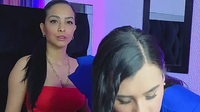 Snapshot of agatha_lovee chatting on November 13, 2025, 7:18 pm agatha lovee online show from November 13, 2025, 7:18 pm