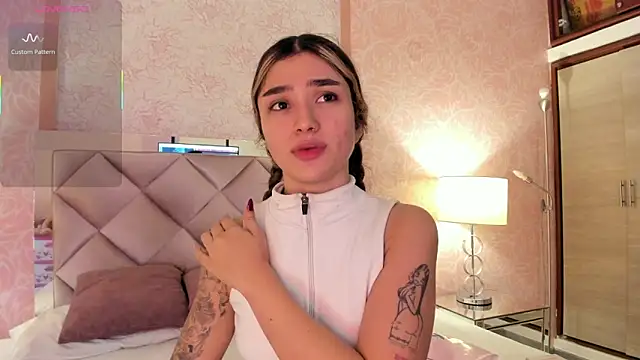 Snapshot of Arianavillada chatting on November 20, 2025, 3:18 am Arianavillada online show from November 20, 2025, 3:18 am