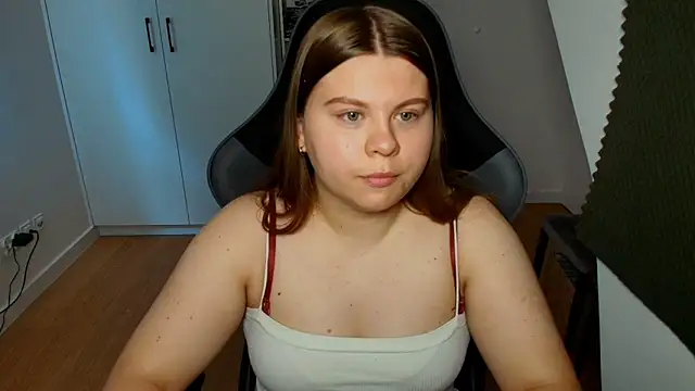 Snapshot of AbbyPleasure chatting on July 28, 2026, 10:45 am AbbyPleasure online show from July 28, 2026, 10:45 am