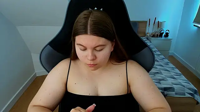 Snapshot of AbbyPleasure chatting on June 24, 2026, 9:41 am AbbyPleasure online show from June 24, 2026, 9:41 am