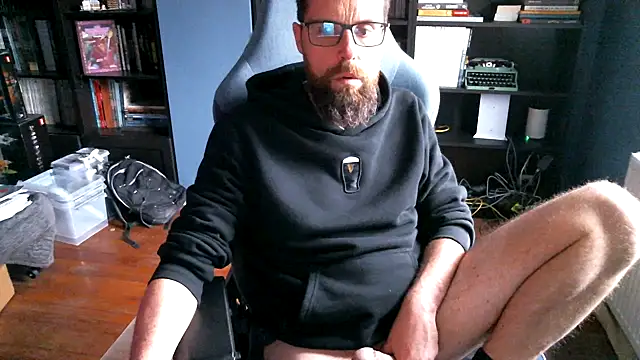 MeSteff online show from November 1, 2025, 12:54 pm