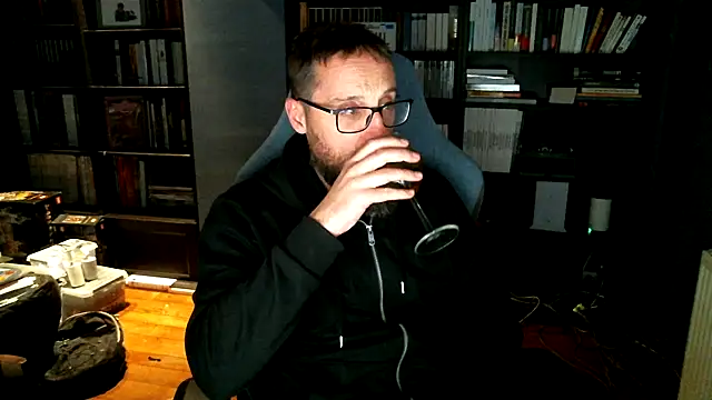 MeSteff online show from October 11, 2025, 8:43 pm