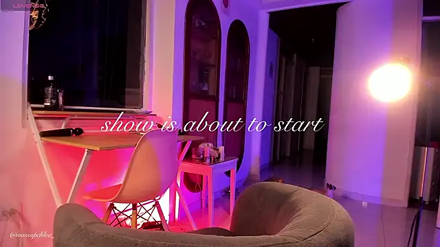 Snapshot of misschloe__ chatting on March 9, 2026, 2:15 am misschloe online show from March 9, 2026, 2:15 am