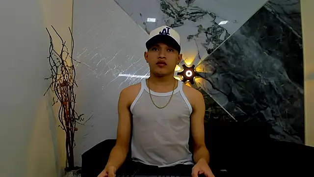 liam genner  online show from February 22, 2025, 7:36 pm