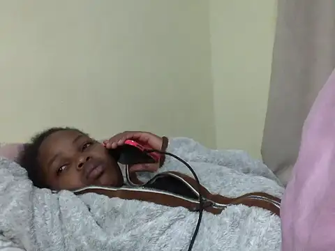 Snapshot of queen-sasha chatting on July 24, 2026, 9:33 pm queen-sasha online show from July 24, 2026, 9:33 pm