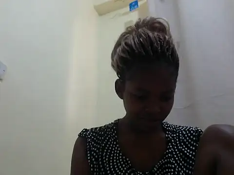 Snapshot of queen-sasha chatting on July 22, 2026, 9:55 am queen-sasha online show from July 22, 2026, 9:55 am