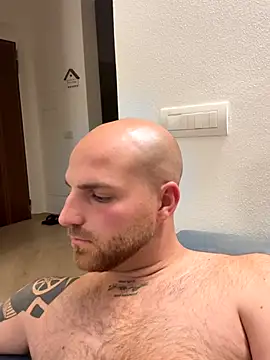 parallelo990 online show from October 27, 2025, 8:43 pm