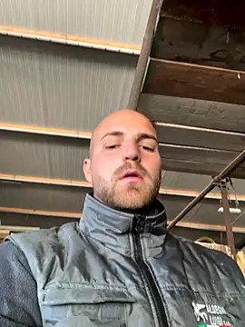 parallelo990 online show from October 27, 2025, 8:04 am