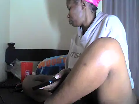 Snapshot of smallnaughtygirl chatting on March 7, 2026, 11:10 pm smallnaughtygirl online show from March 7, 2026, 11:10 pm