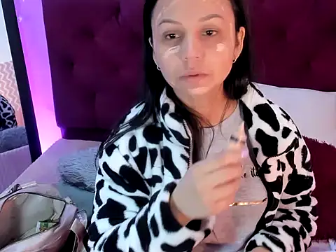 Snapshot of candysmitxxx chatting on June 15, 2026, 2:23 am candysmitxxx online show from June 15, 2026, 2:23 am