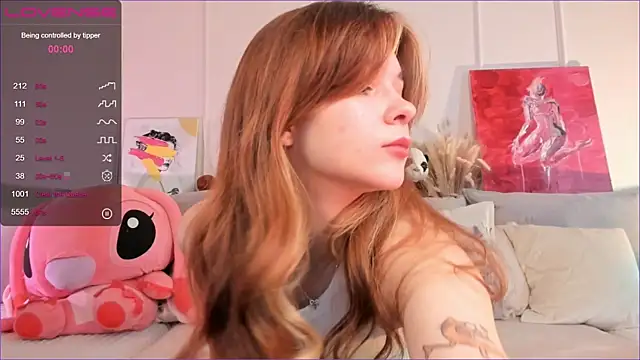 Snapshot of Frau_Lina chatting on October 28, 2025, 9:52 am Frau Lina online show from October 28, 2025, 9:52 am