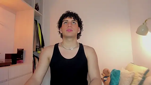 Snapshot of Curlblue chatting on November 27, 2025, 4:51 pm Curlblue online show from November 27, 2025, 4:51 pm