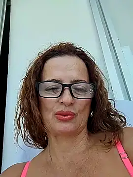 Snapshot of CioniWeiss chatting on October 16, 2025, 7:55 pm CioniWeiss online show from October 16, 2025, 7:55 pm