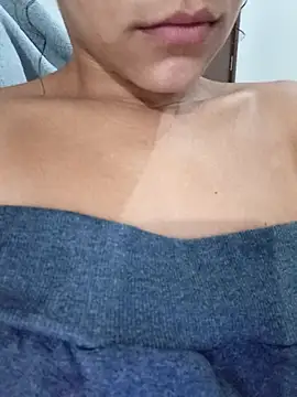 Snapshot of By_Aninha chatting on June 6, 2026, 3:12 am By Aninha online show from June 6, 2026, 3:12 am