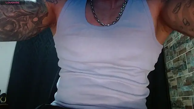 babyrecord1 online show from September 28, 2025, 3:02 am