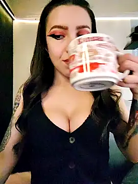 Paudelatorre online show from February 27, 2026, 11:37 pm