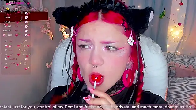 Snapshot of Tiny__Emmy chatting on November 28, 2025, 8:47 am Tiny Emmy online show from November 28, 2025, 8:47 am