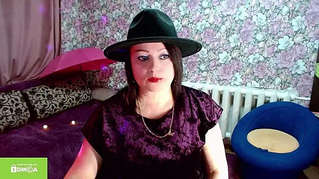 Snapshot of Julia-ru chatting on September 17, 2025, 6:54 pm Julia-ru online show from September 17, 2025, 6:54 pm