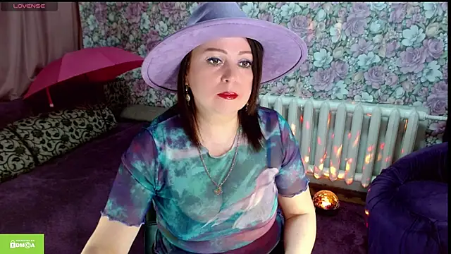 Julia-ru online show from April 24, 2026, 8:33 pm