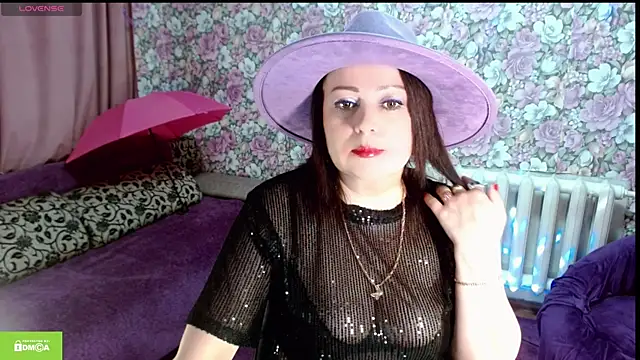 Julia-ru online show from May 12, 2026, 9:10 pm